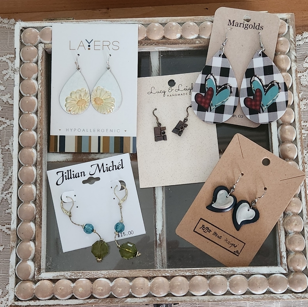 LAST CHANCE! Assorted Earrings Set GOING TO CONSIGNMENT SHOP NEXT WEEK!